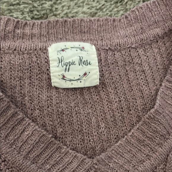 Universal Thread Pink V-Neck Sweater with Ribbed Texture - Picture 2 of 4